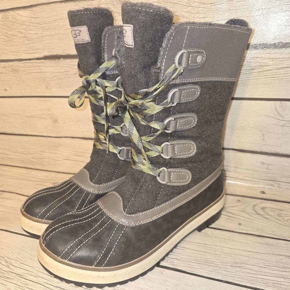 UGG Baroness Mid Winter Snow Boots Womens Size 7 EUR 38 Waterproof Gray Lace up